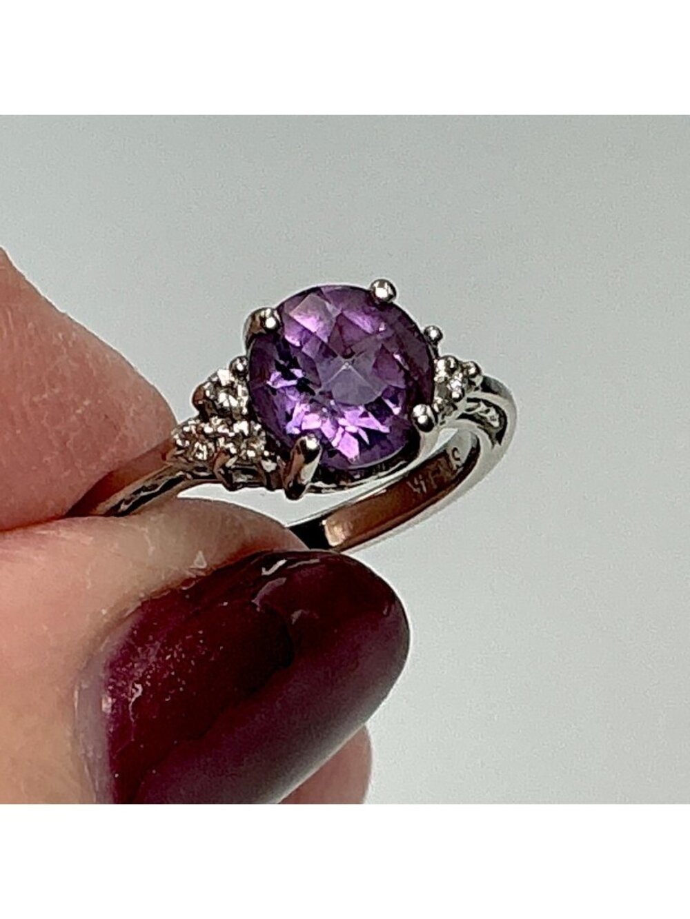 14K White Gold Amethyst Diamond Ring 3 Grams Size 4.75